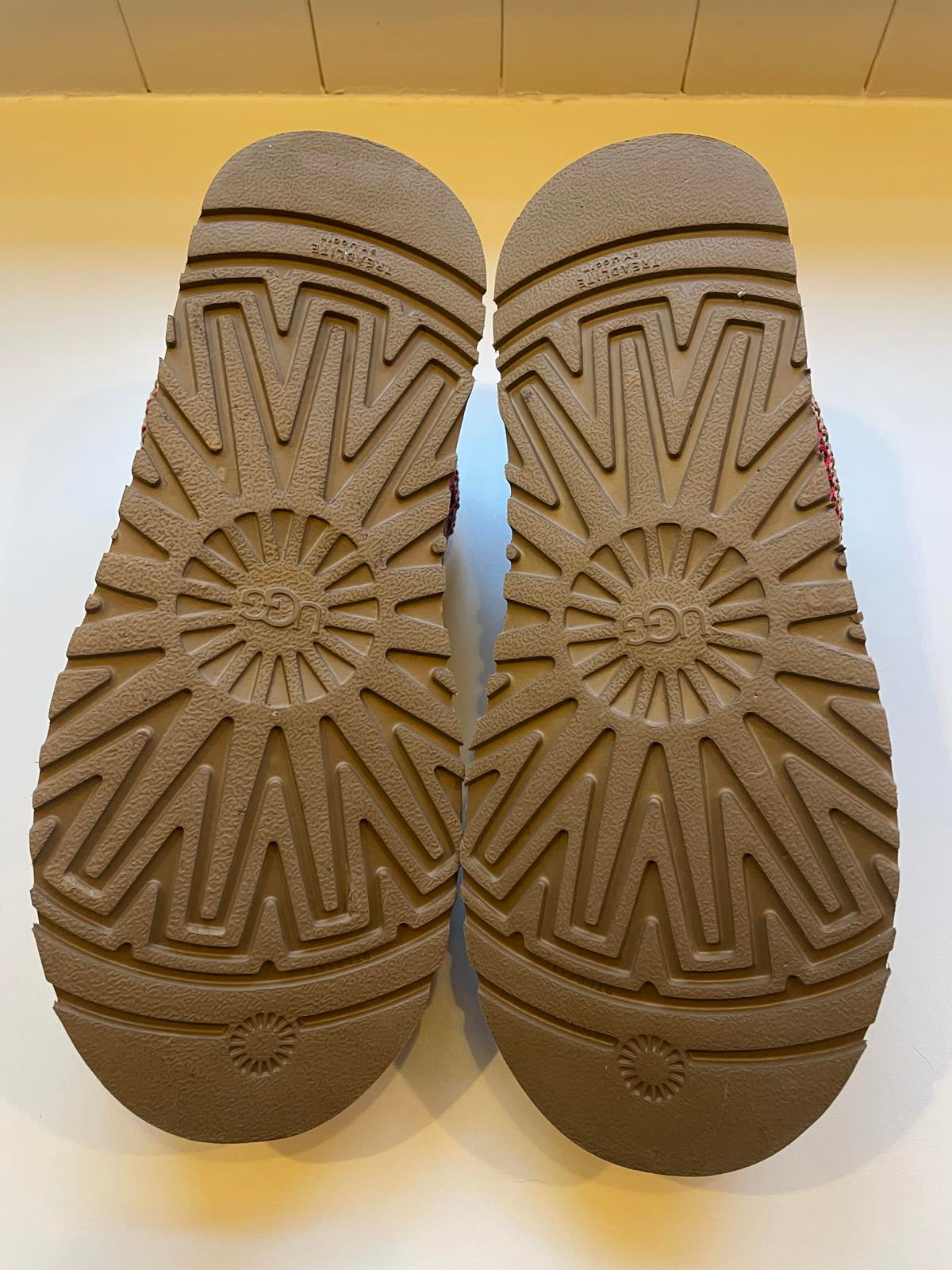 UGG Tasman Chestnut UK Size 7 BNWOT