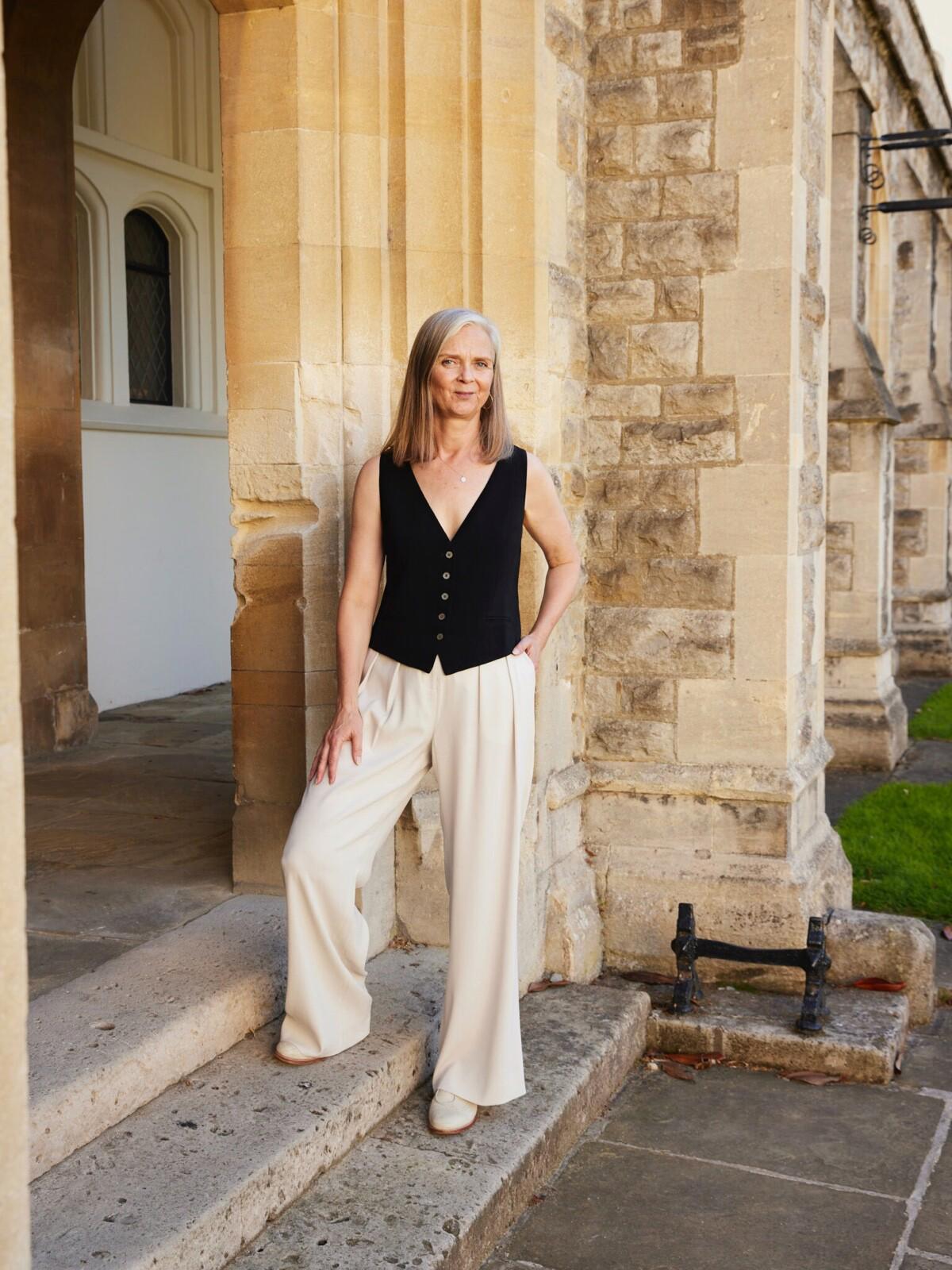 WINSER LONDON Waistcoat Large Satin Back Crepe V Neckline BNWOT