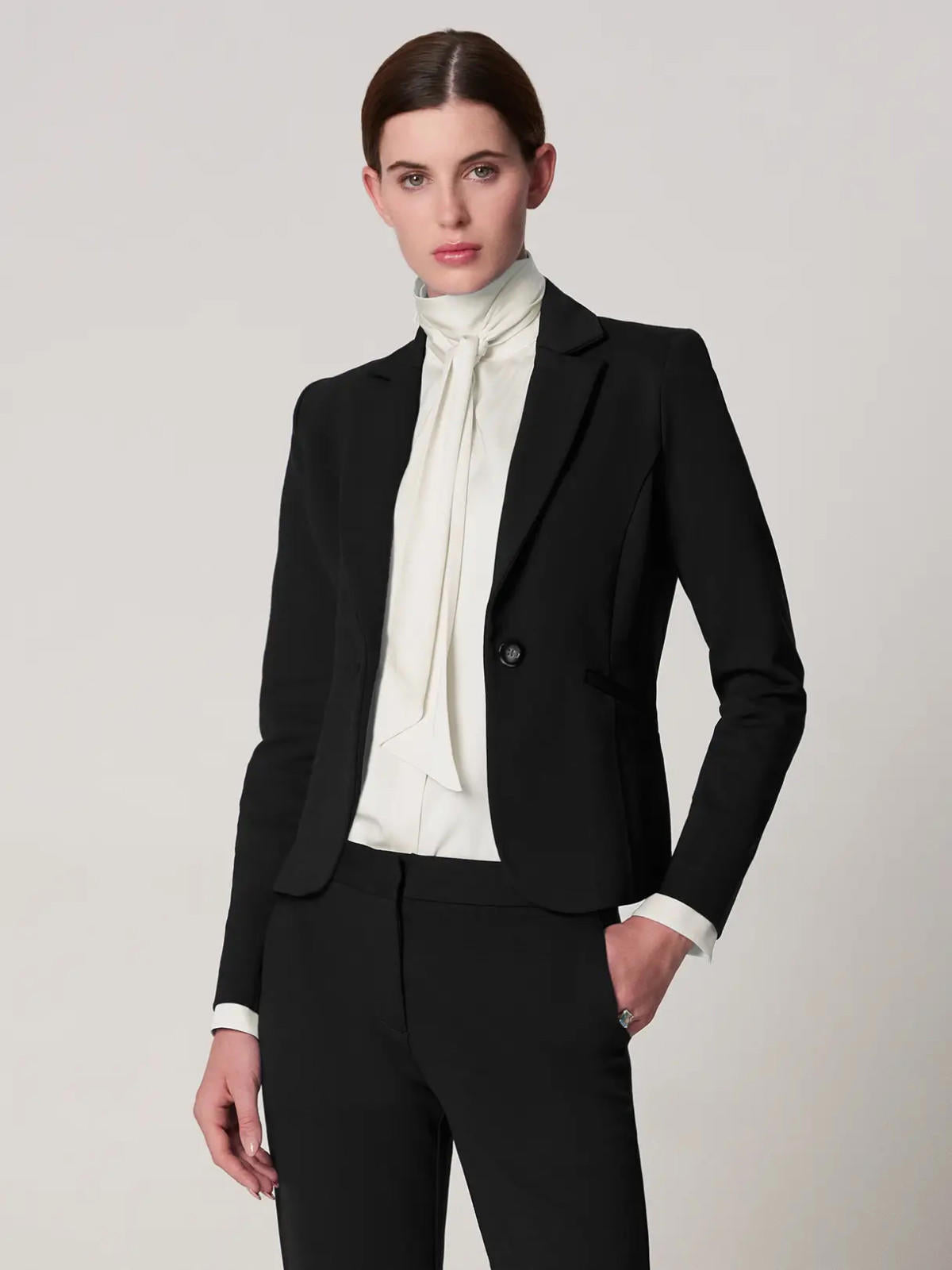 WINSER LONDON Jacket 16 Black Fitted Style Short Button Fastening Pockets BNWT