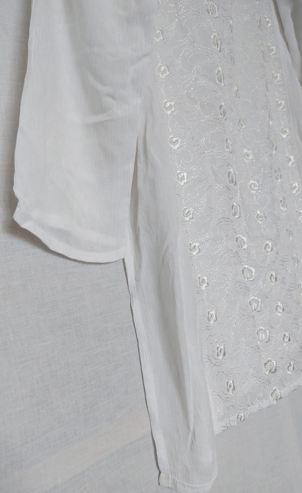 Kaftan Tunic OS White Cheesecloth Embroidered Notch Neckline