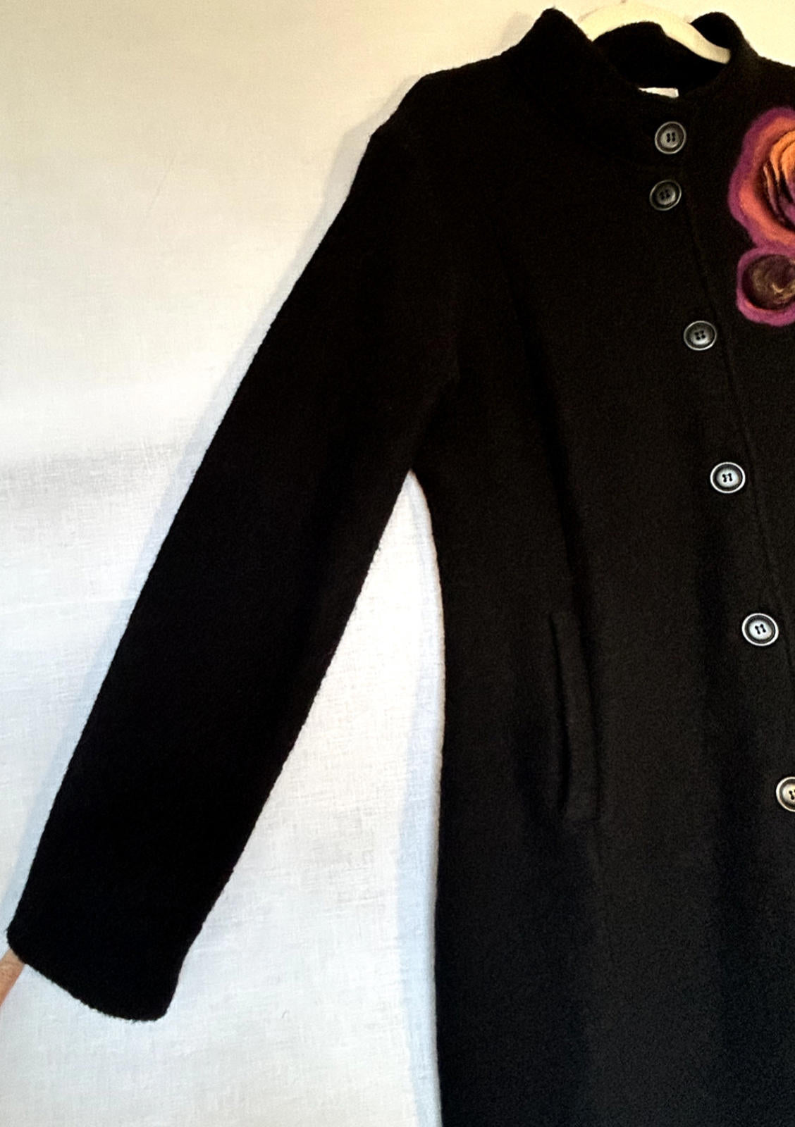 EDINA RONAY Coat 12/14 Black Mid Length 100% Wool Flower Appliqué Button Through