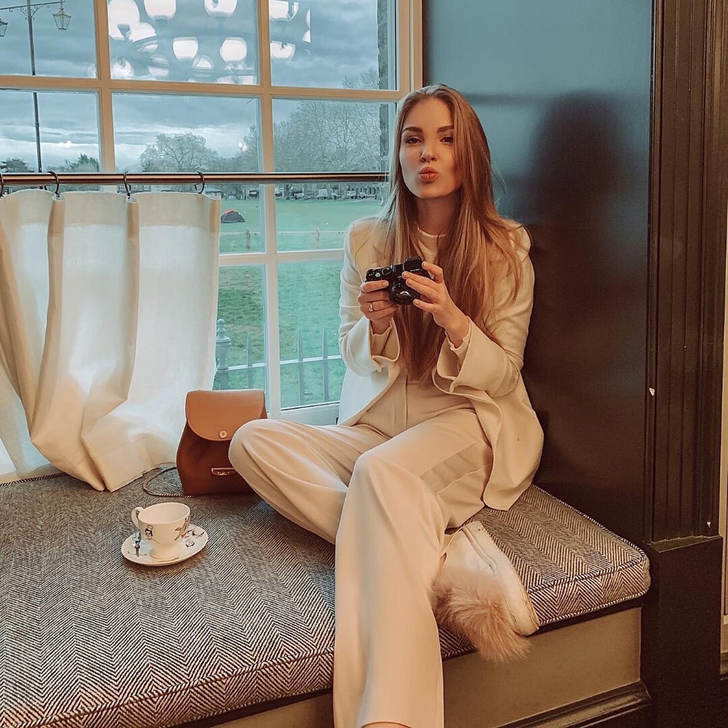 WINSER LONDON Trousers 18 Lauren Wide Leg Flat Front in Pearl BNWT