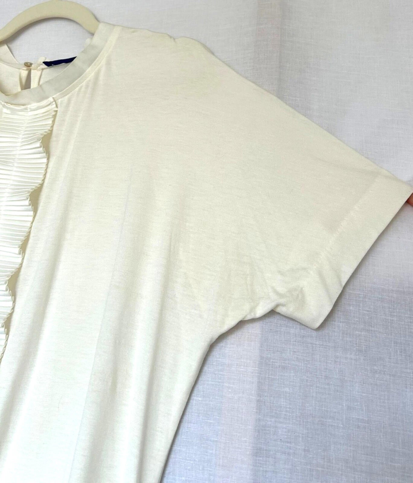 WINSER LONDON Top Large Ivory T-Shirt Top Short Sleeves Ruffle Trim BNWOT