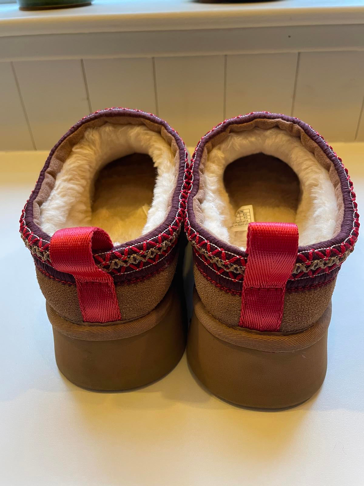 UGG Tasman Chestnut UK Size 7 BNWOT