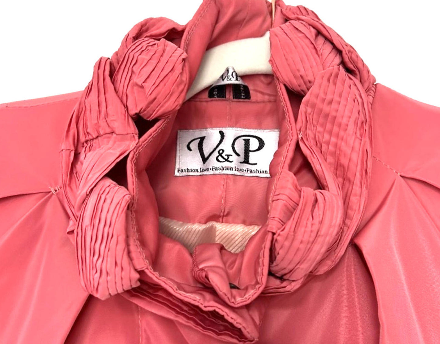 V&P Coat 12 Rose Pink Accent Collar & Cuffs Pockets Lined Buttons BNWOT