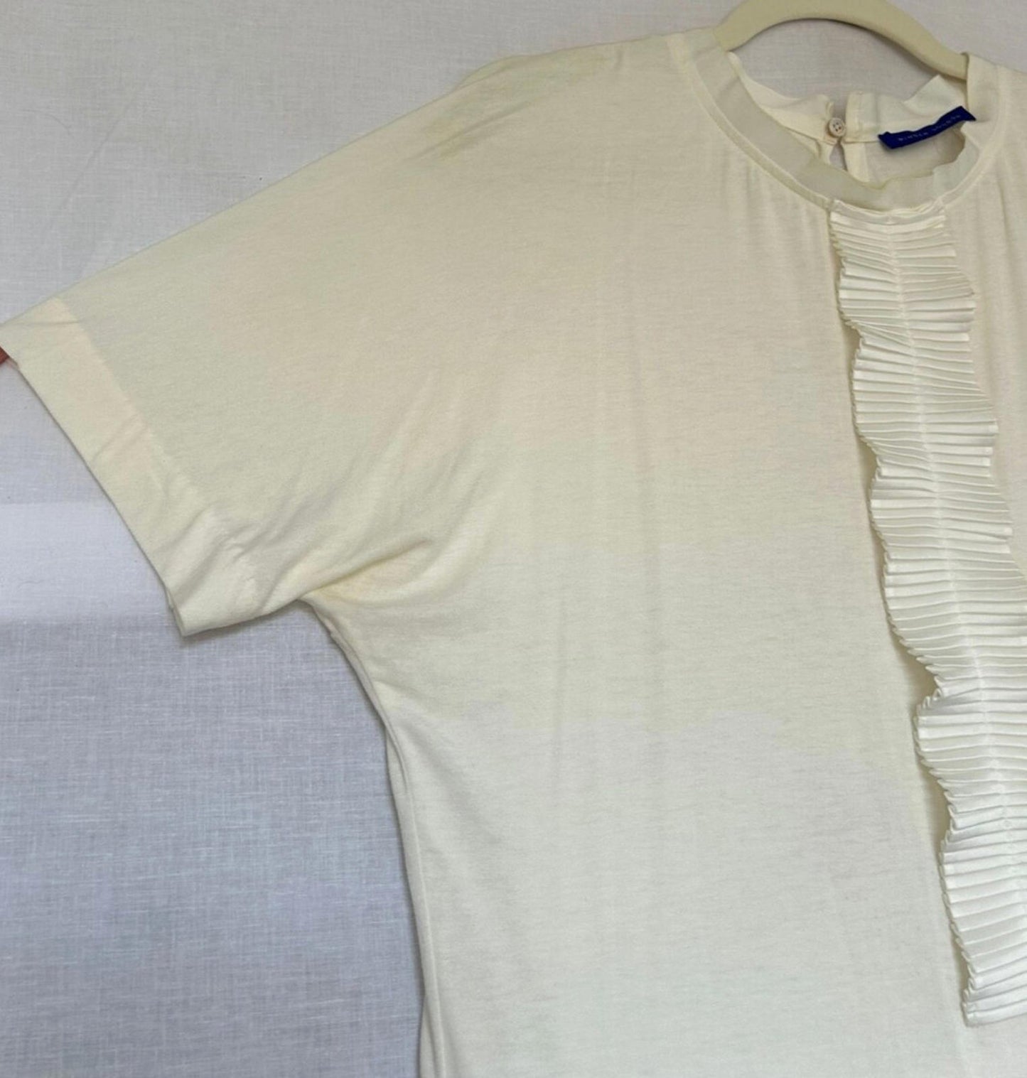 WINSER LONDON Top Large Ivory T-Shirt Top Short Sleeves Ruffle Trim BNWOT