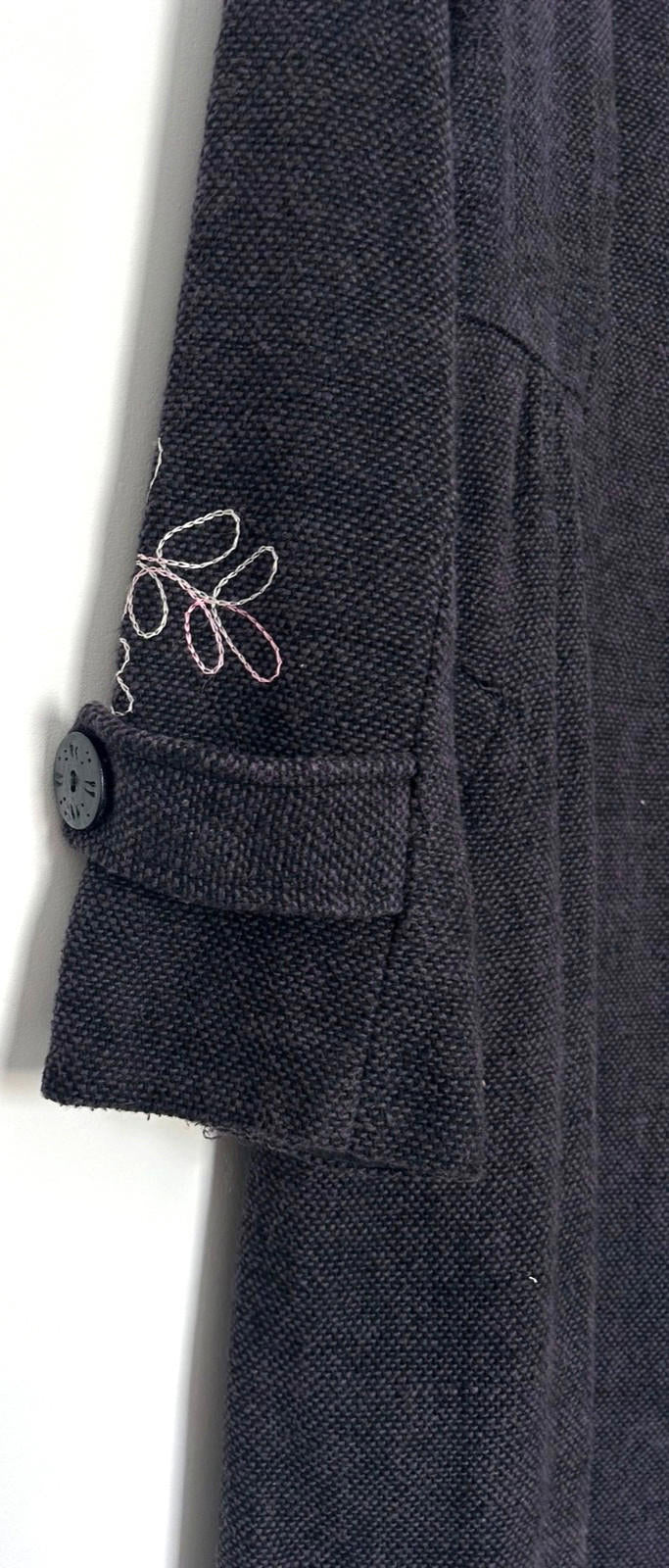 NOMADS Coat 10 Deep Purple  Embroidered Accents Buttons Rounded Collar