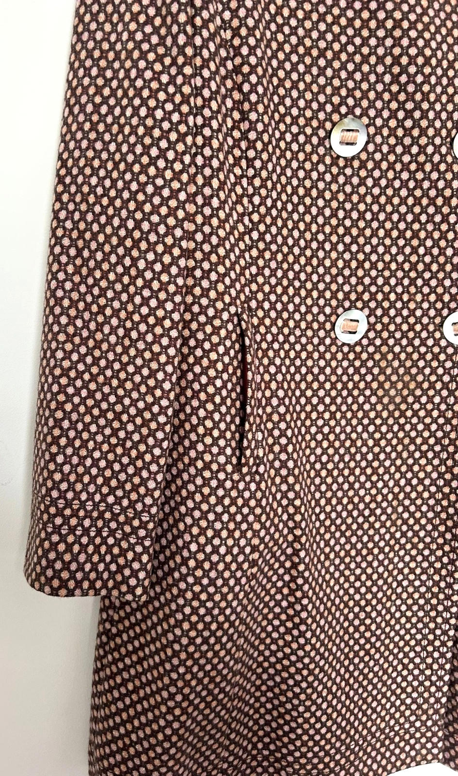 EAST Coat 14 Wool Blend Double Breasted Rounded Collar Pockets Long Sleeves