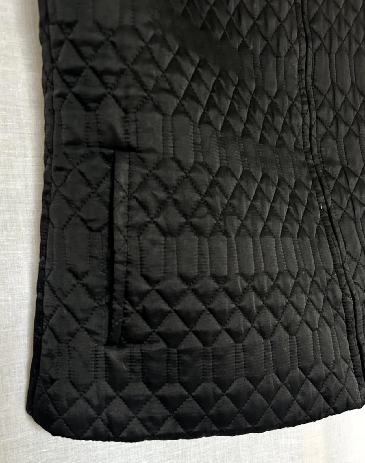 PLANET Gilet Waistcoat 12 Black Quilted Style Pockets Zip Fastening