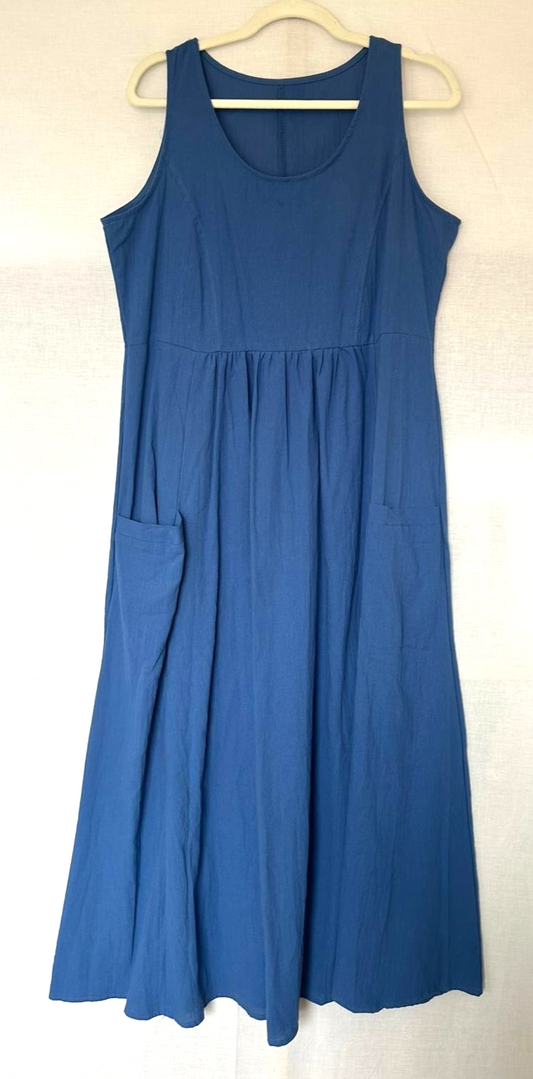 Dress Medium Blue Cotton Sleeveless Round Neckline Pockets Maxi Length (Pre-Loved)